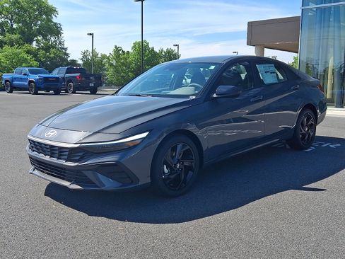 New 2026 Hyundai Elantra Sport FWD image 2