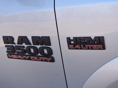 Used 2018 RAM 3500 Laramie w/ Sport Appearance Group AWD/4WD image 14