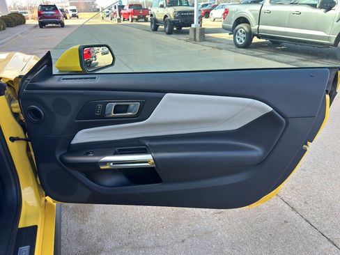Used 2024 Ford Mustang Premium image 30