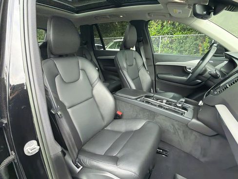 Used 2023 Volvo XC90 B5 Core w/ Protection Package Premier AWD/4WD image 19