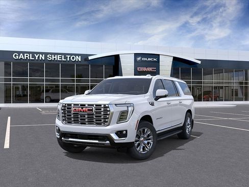 New 2026 GMC Yukon XL Denali w/ Advanced Technology Package image 8