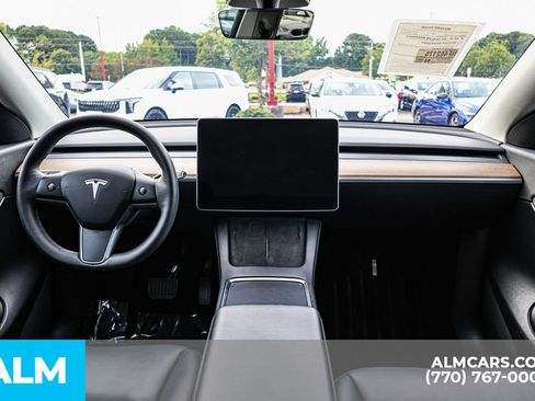 Used 2022 Tesla Model Y Long Range AWD/4WD image 28