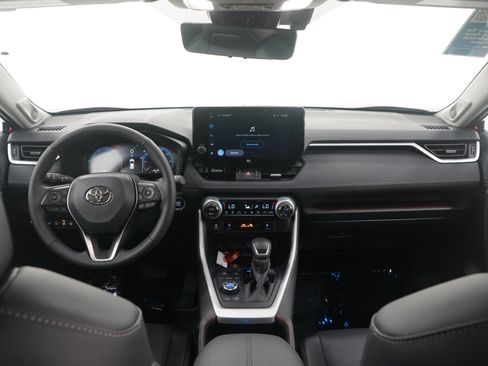 Used 2025 Toyota RAV4 Limited w/ Advanced Technology Package image 15