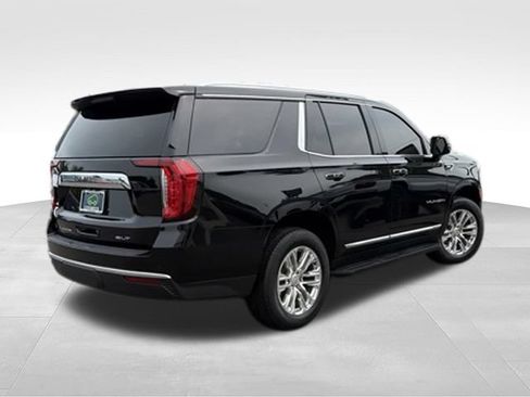 Certified 2023 GMC Yukon SLT w/ SLT Premium Package AWD/4WD image 5