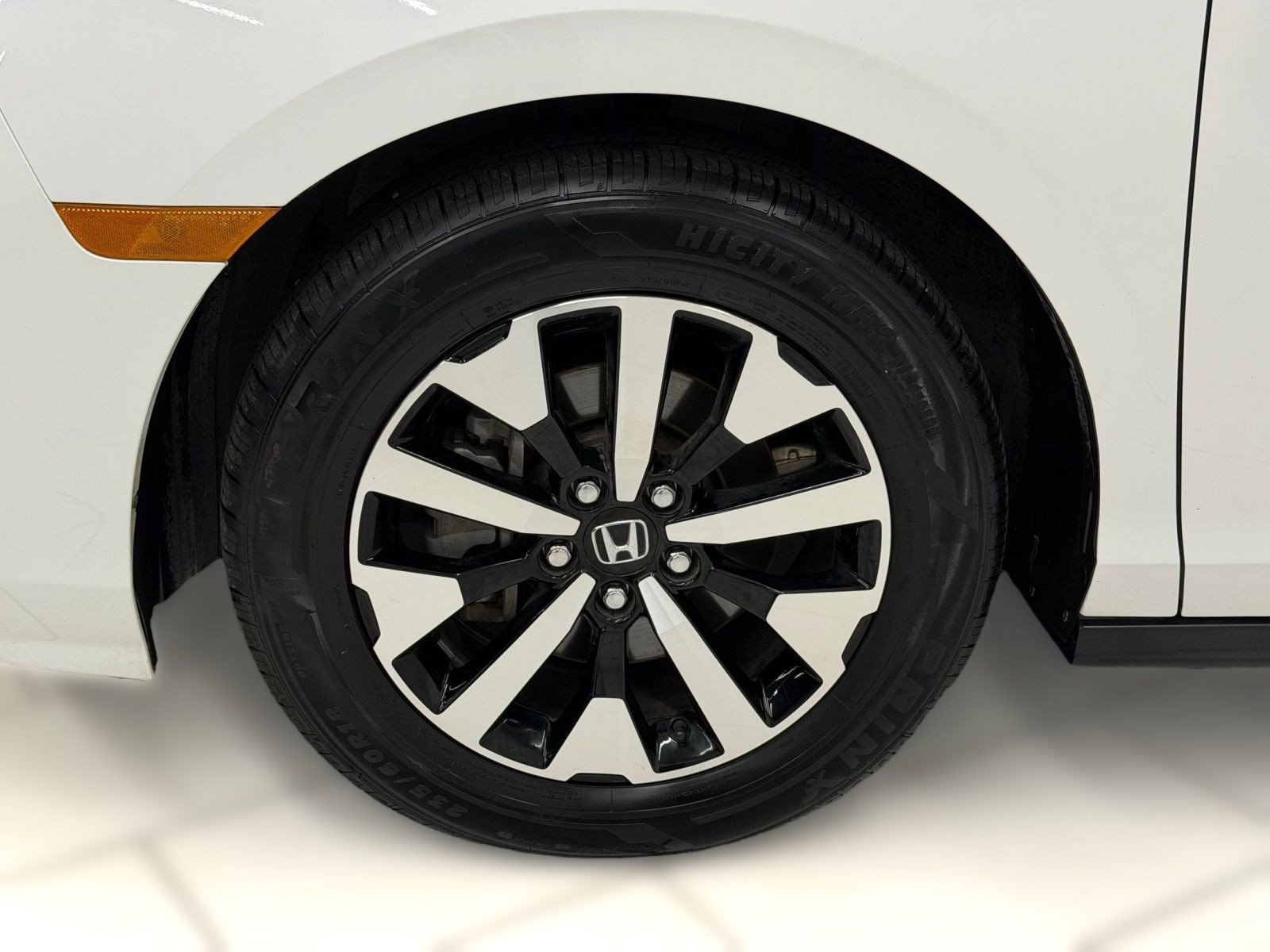 Used 2025 Honda Odyssey EX-L image 11