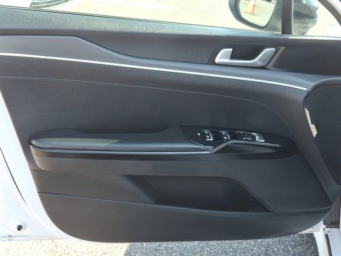 Used 2022 Kia K5 GT-Line image 13