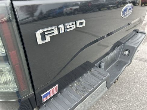 Used 2017 Ford F150 Lariat w/ Trailer Tow Package image 11