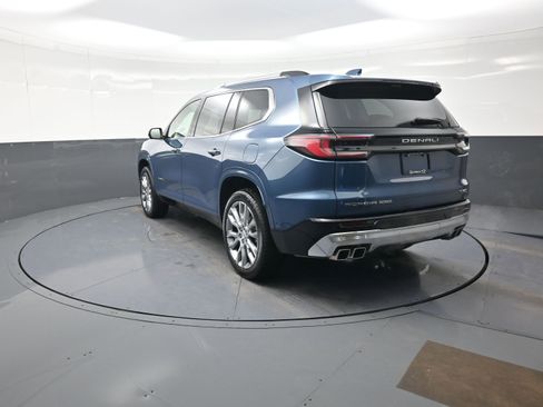 Used 2025 GMC Acadia Denali w/ Super Cruise Package image 5