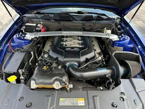 Used 2013 Ford Mustang GT Premium w/ Comfort Pkg RWD image 30