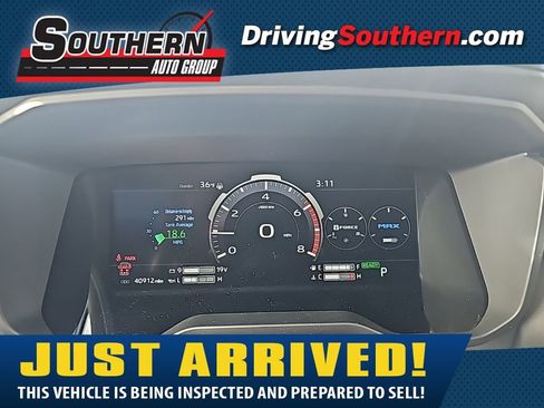 Used 2024 Toyota Sequoia Platinum image 1