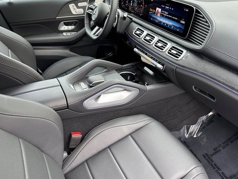 New 2026 Mercedes-Benz GLS 450 4MATIC image 11