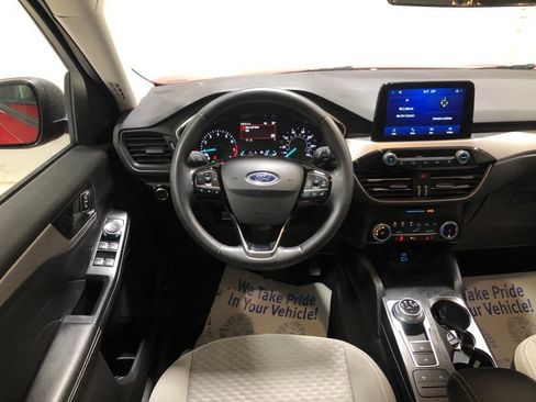 Used 2022 Ford Escape SE w/ Cold Weather Package image 30