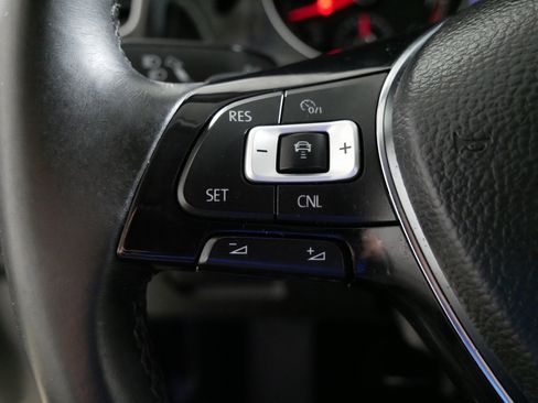 Used 2017 Volkswagen Golf SEL image 26