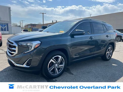 Used 2021 GMC Terrain SLT image 7