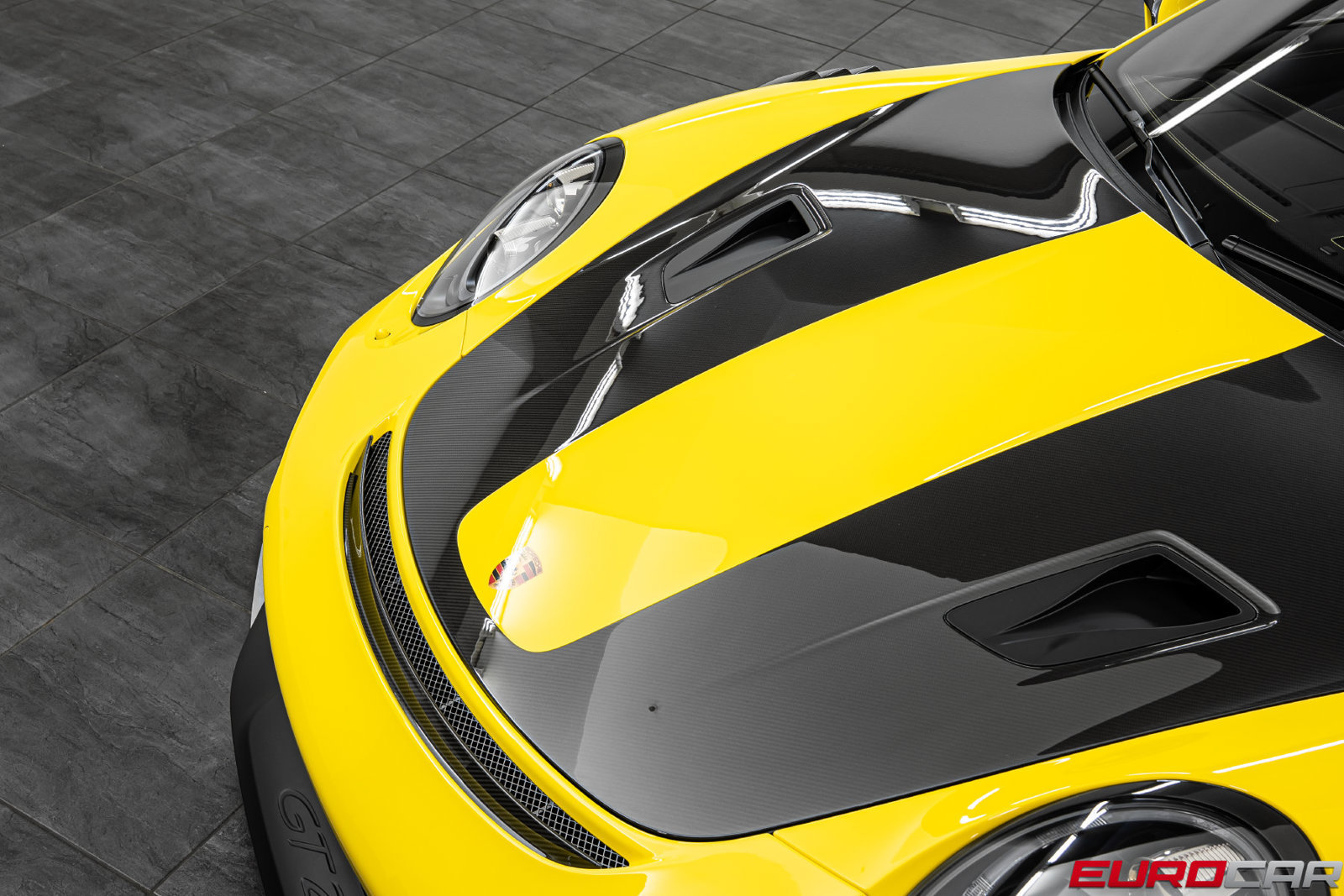 Used 2019 Porsche 911 GT2 RS RWD image 9