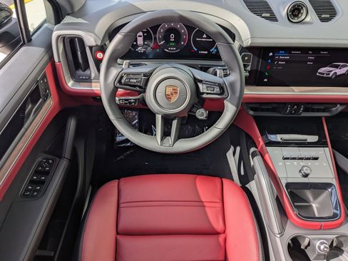 New 2025 Porsche Cayenne S image 16