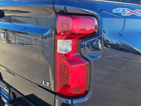 Used 2023 Chevrolet Silverado 1500 LT image 12