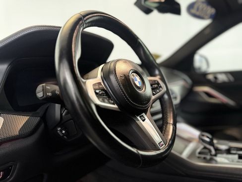 Used 2022 BMW X6 xDrive40i w/ M Sport Package image 16