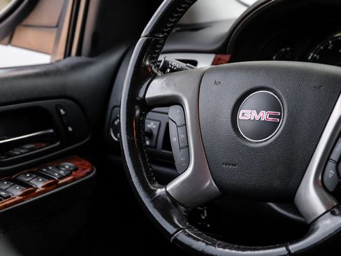 Used 2014 GMC Yukon XL SLT w/ Texas Edition RWD image 24