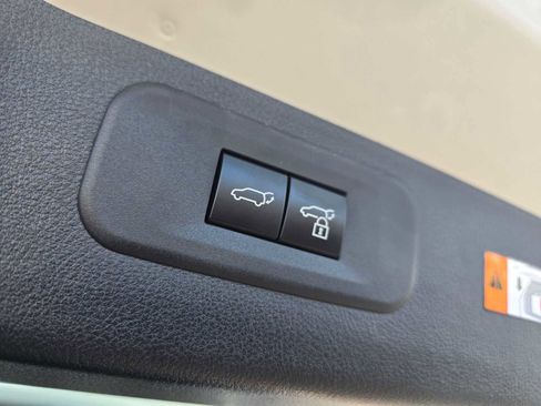 New 2026 Lexus TX 500h AWD image 19