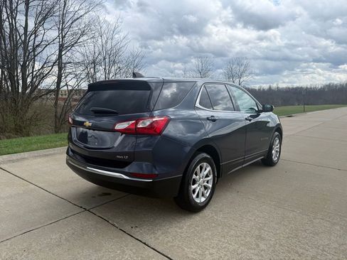 Used 2018 Chevrolet Equinox LT image 3