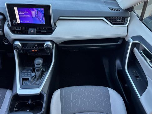 Certified 2025 Toyota RAV4 XLE w/ Convenience Package image 29