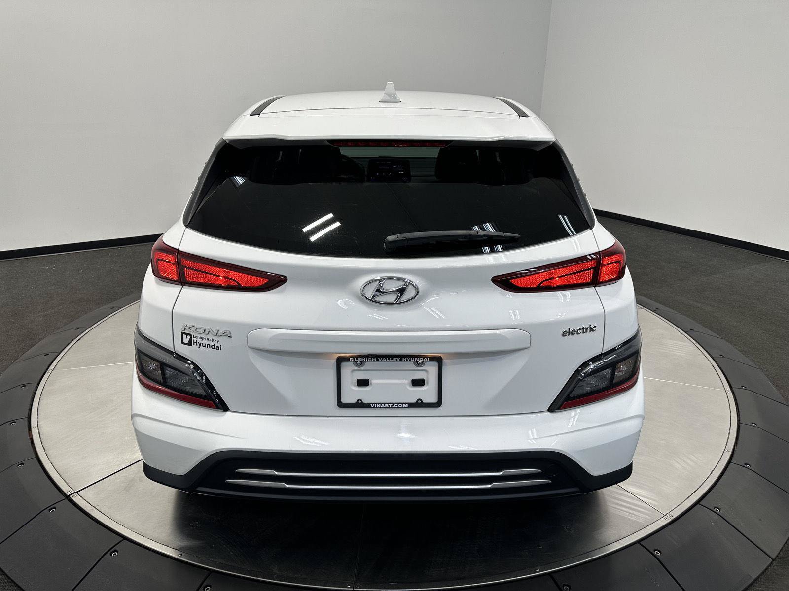 Certified 2023 Hyundai Kona SE FWD image 6