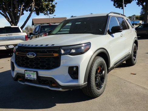 New 2026 Ford Explorer Tremor image 7