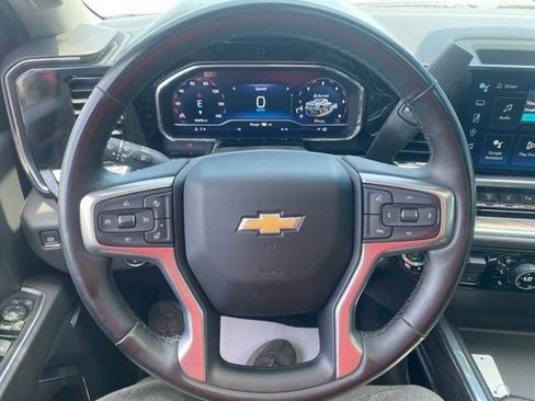 Used 2024 Chevrolet Silverado 2500 LTZ w/ LTZ Convenience Package AWD/4WD image 11
