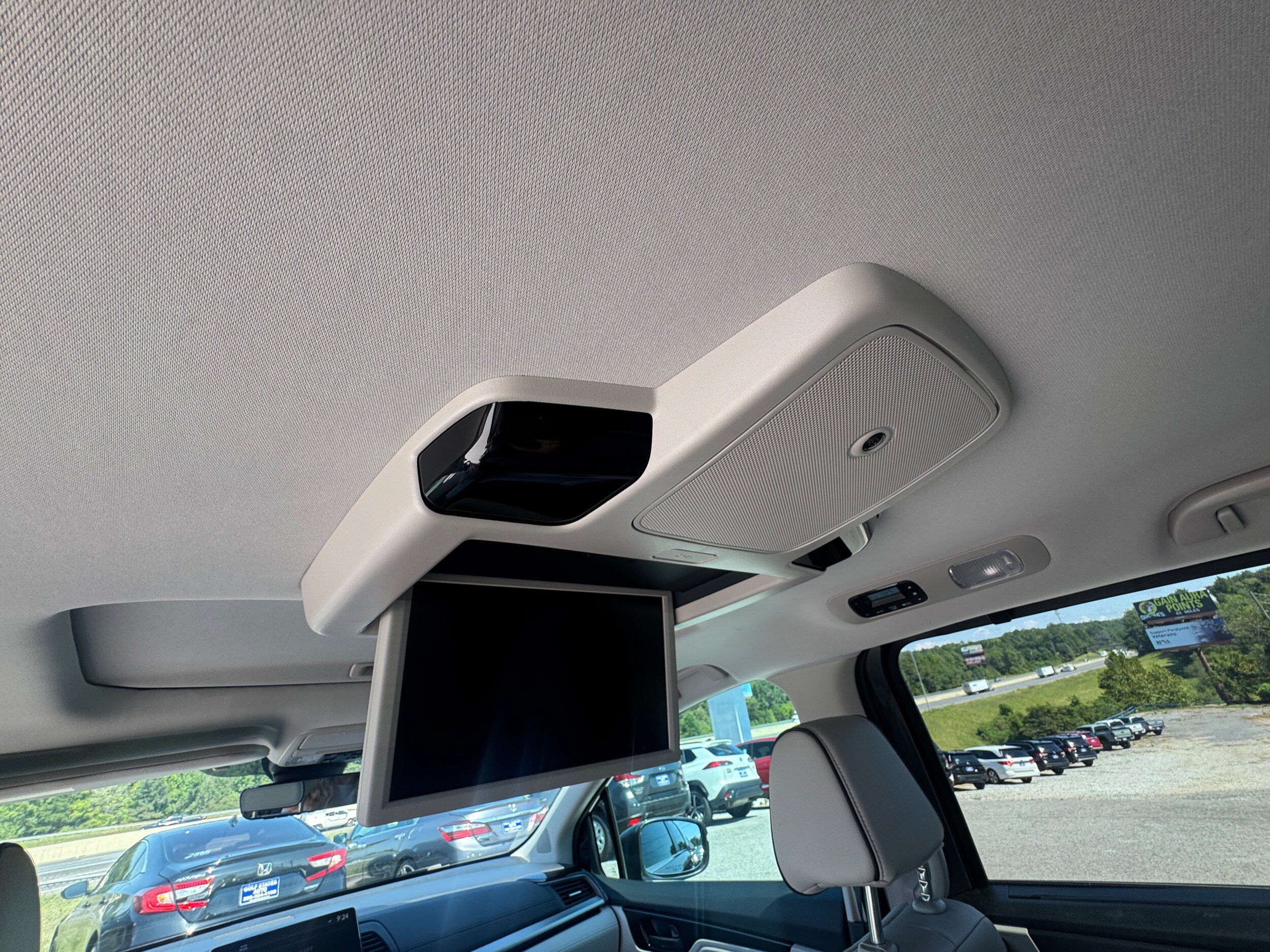 Used 2025 Honda Odyssey Touring image 15