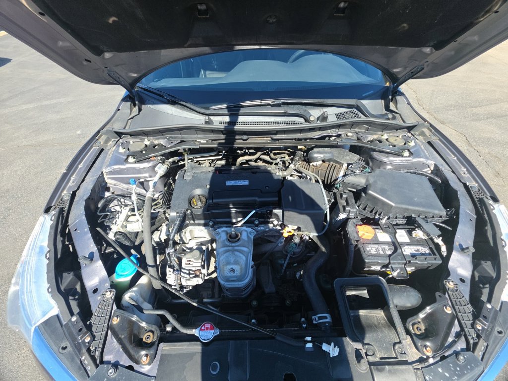 Used 2017 Honda Accord Sport image 11