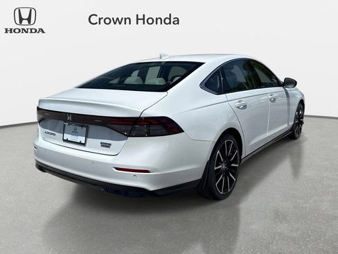 Used 2023 Honda Accord Touring image 4