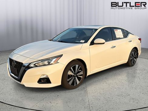 Used 2021 Nissan Altima 2.5 SL FWD image 2
