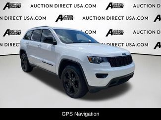 Used 2019 Jeep Grand Cherokee Laredo video 2