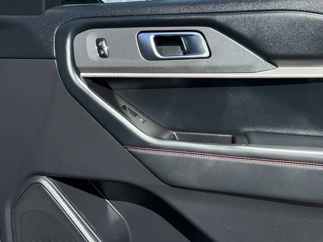 Used 2025 Ford Explorer ST-Line AWD/4WD image 27