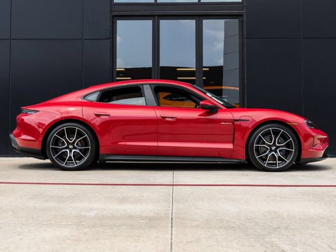 Certified 2025 Porsche Taycan AWD/4WD image 12