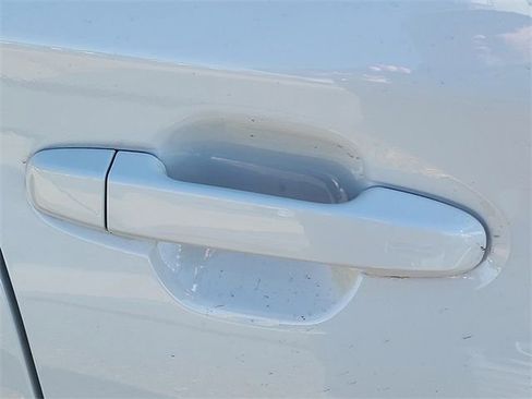 Certified 2025 Subaru Ascent Premium image 7