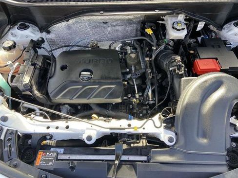 Used 2020 Buick Encore GX Essence w/ Experience Buick Package image 27