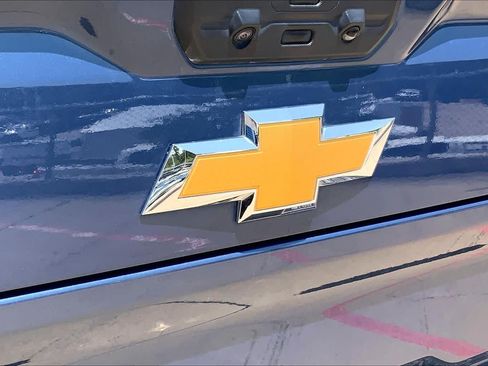 Used 2024 Chevrolet Silverado 2500 LTZ w/ LTZ Texas Edition AWD/4WD image 10