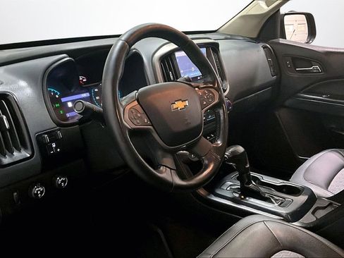 Used 2019 Chevrolet Colorado Z71 w/ Z71 Midnight Edition image 18