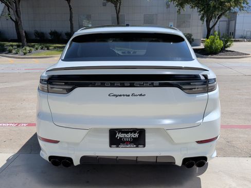 Used 2020 Porsche Cayenne Turbo AWD/4WD image 9