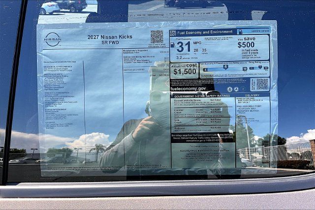 New 2027 Nissan Kicks SR FWD image 10