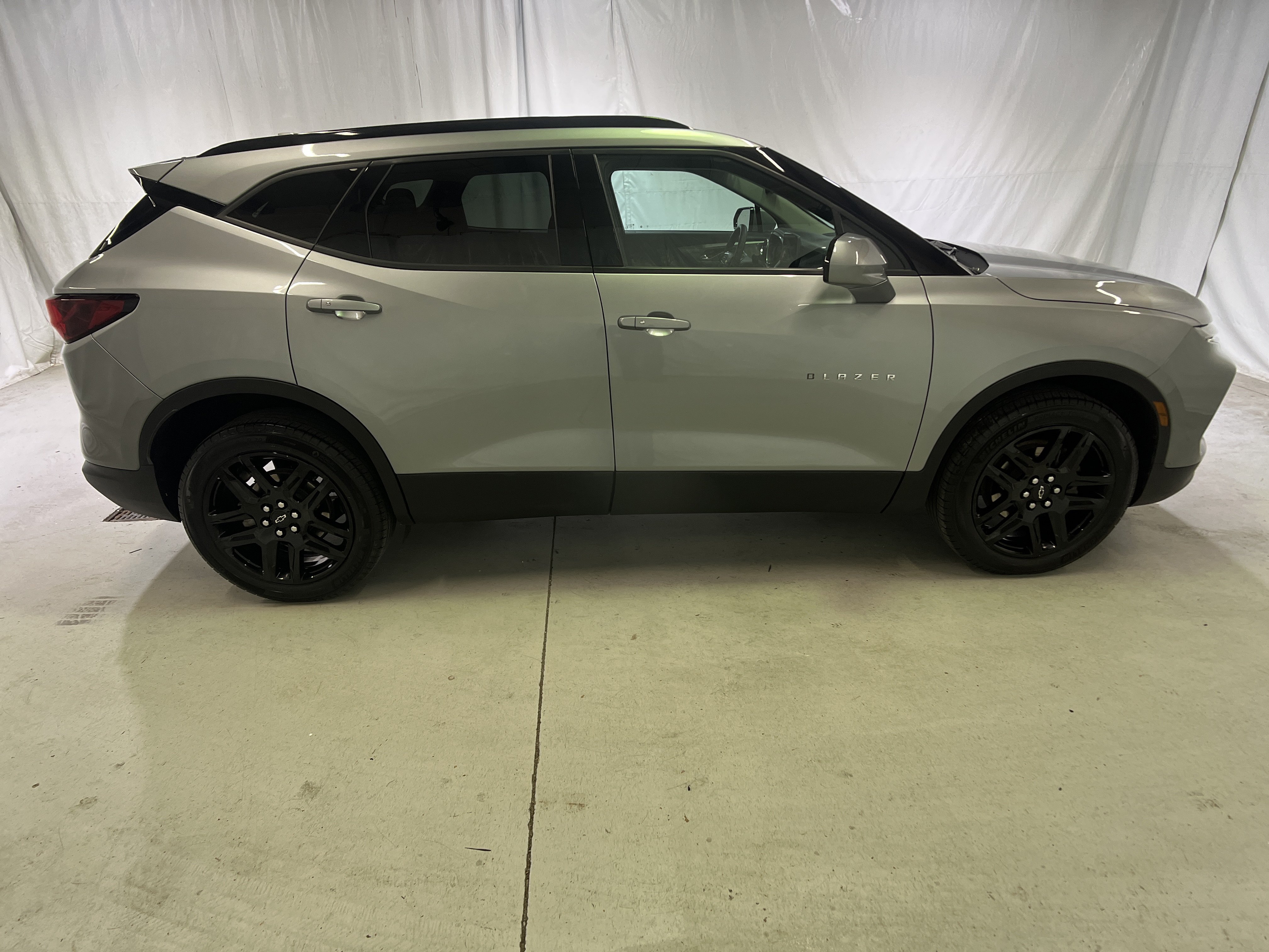 Used 2024 Chevrolet Blazer LT w/ Convenience Package FWD image 12