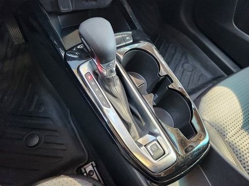 Used 2025 Chevrolet Trax LT w/ Driver Confidence Package image 23