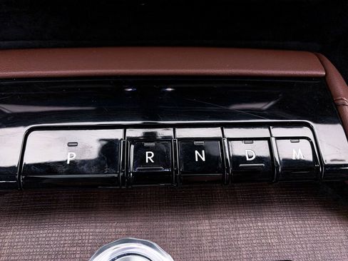 Used 2025 Lincoln Navigator Reserve AWD/4WD image 30