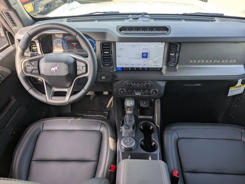 New 2026 Ford Bronco Badlands AWD/4WD image 14