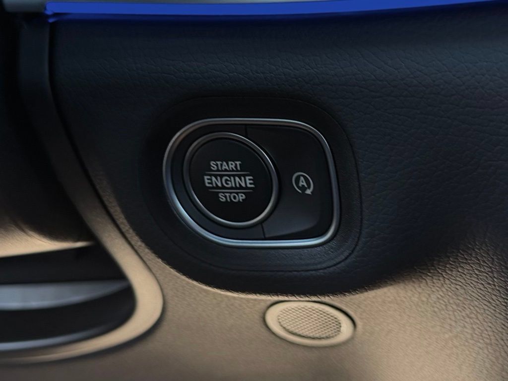 New 2026 Mercedes-Benz GLS 580 4MATIC image 25
