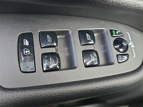 Used 2018 Volvo XC90 T6 Momentum image 29