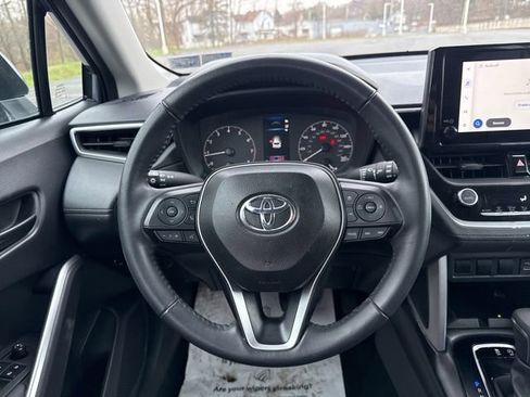 Used 2024 Toyota Corolla Cross LE image 22