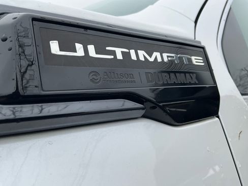 Used 2024 GMC Sierra 3500 Denali Ultimate image 28